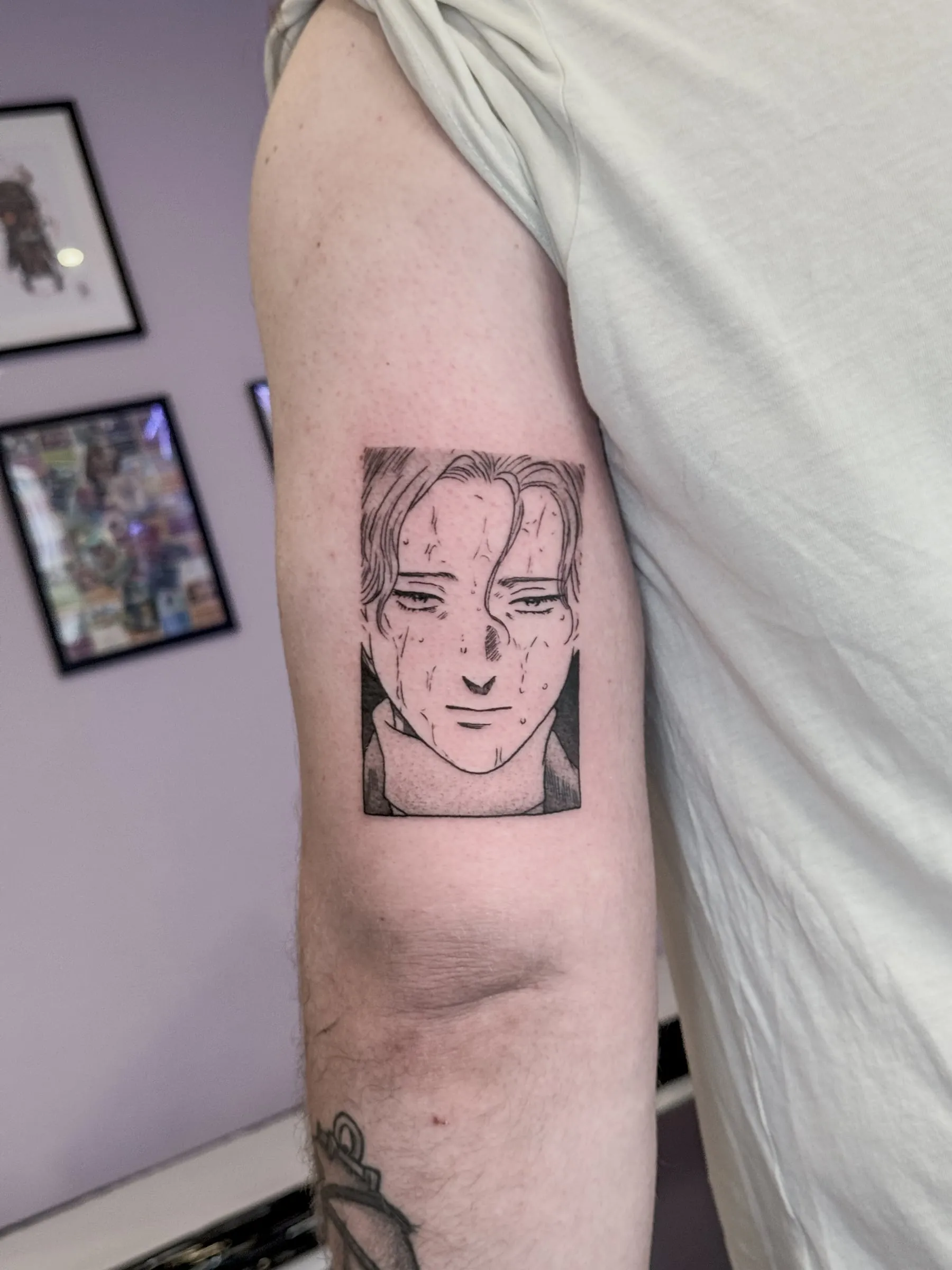 Tatouage réalisé par Aks