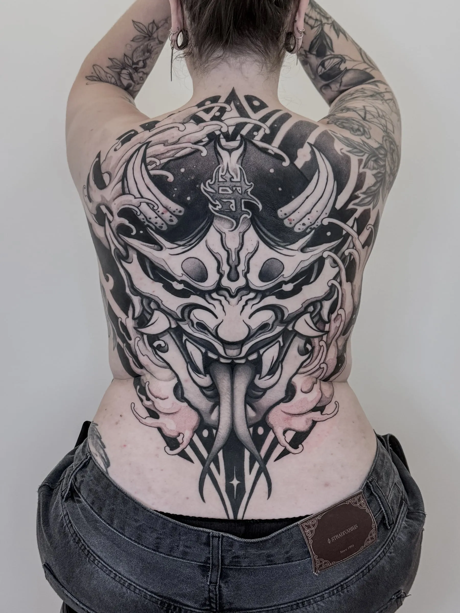 Tatouage réalisé par Aks
